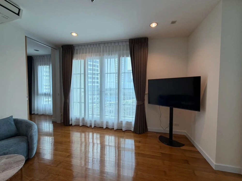 For Rent: AP CitiSmart Sukhumvit 18, 10th floor. Great view, unobstructed. Fully furnished. Book now!