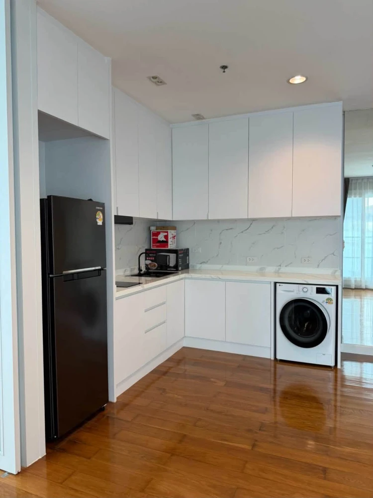 For Rent: AP CitiSmart Sukhumvit 18, 10th floor. Great view, unobstructed. Fully furnished. Book now!