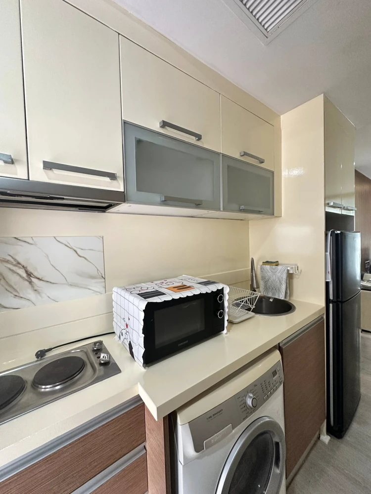 Apus condo for rent, 3rd floor, with high-quality built-in furniture and complete amenities. Book now!