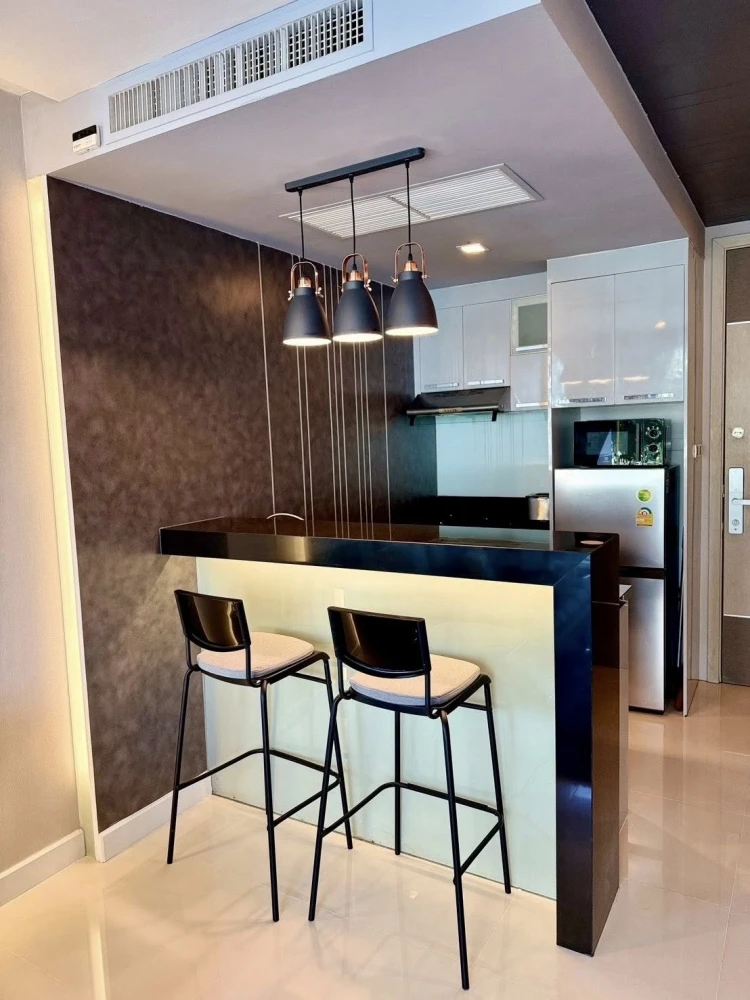Apus for rent, beautifully decorated room with a cool theme, good location, comes with complete facilities. Reserve now.