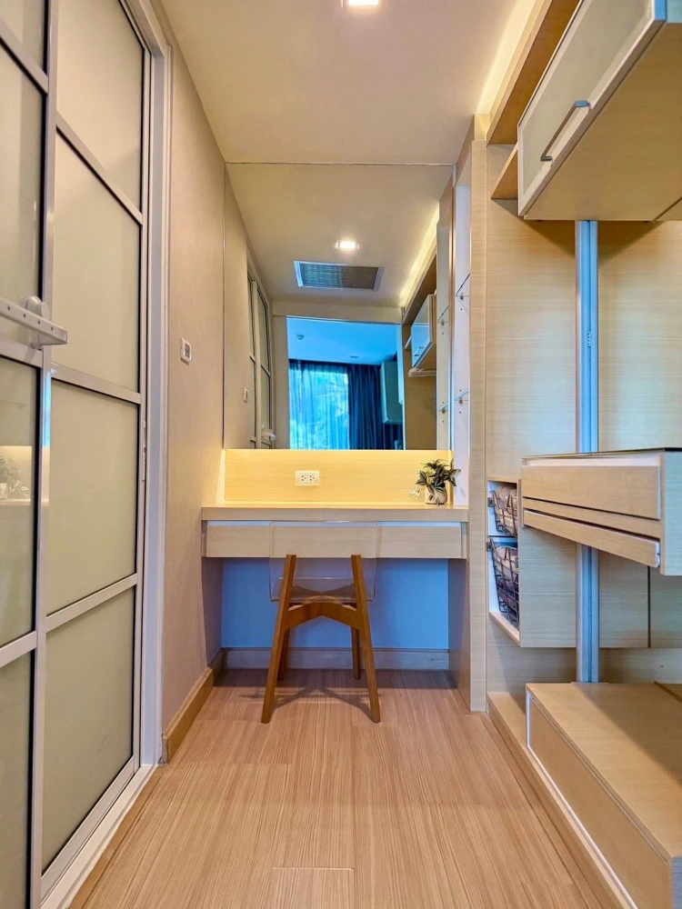 Apus for rent, beautifully decorated room with a cool theme, good location, comes with complete facilities. Reserve now.