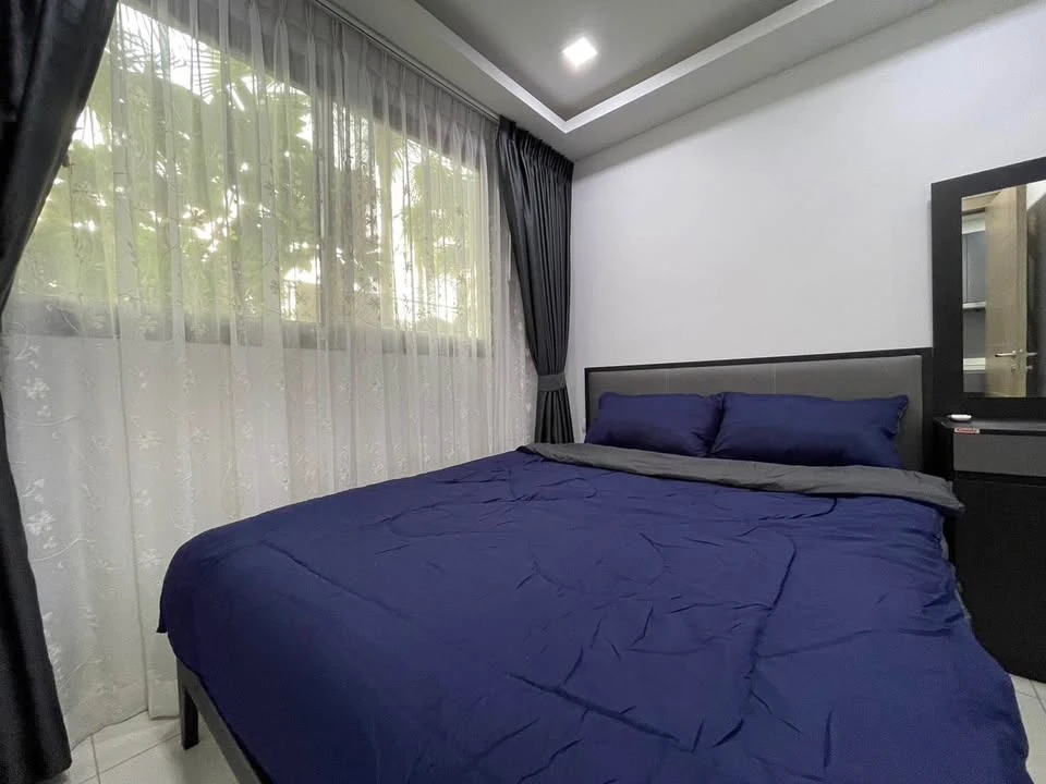 Arcadia Beach Continental for rent, nice room, fully furnished, reserve now.