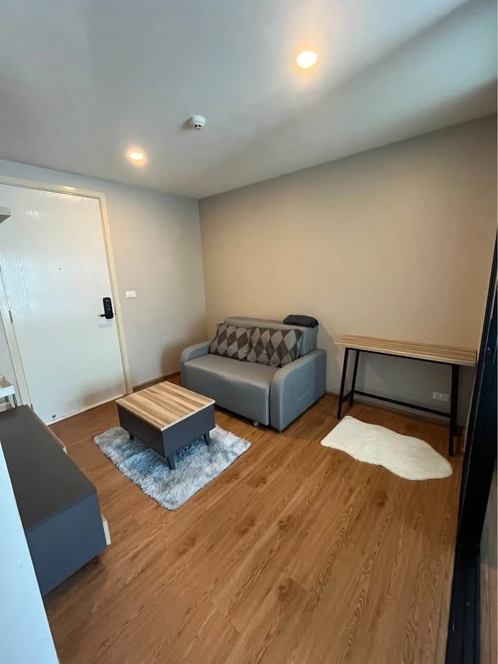 For rent: Arise Ratchada 19. Fully furnished unit; just bring your belongings and move in.