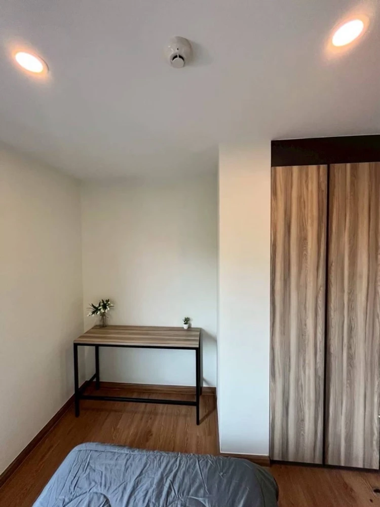 For rent: Arise Ratchada 19, fully furnished 2-bedroom unit, very livable. Book now! (Quickly!)