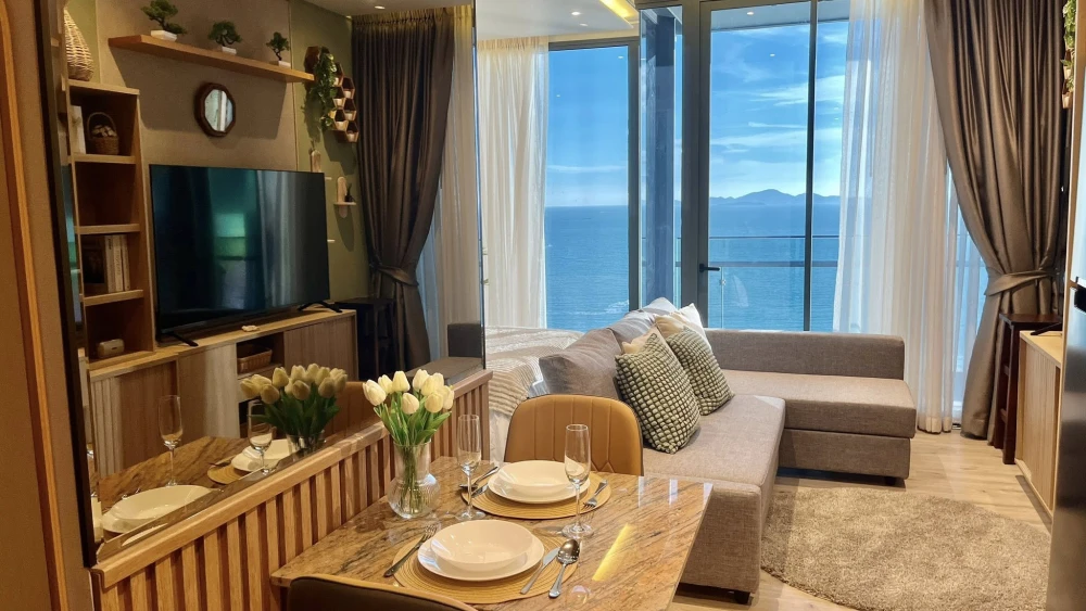 For rent Arom Wongamat 1 bedroom 1 bathroom 21st floor Enjoy beautiful sea view from your balcony. Book now.