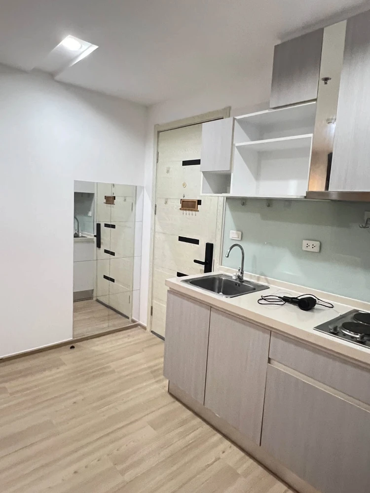 For rent: Artemis Sukhumvit 77, 1 bedroom, 1 bathroom, in a great location with convenient transportation. Don't miss out!