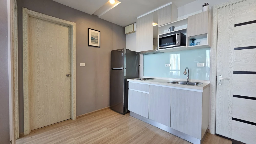 For rent: Artemis Sukhumvit 77, 9th floor, fully furnished, just bring your bags and move in.