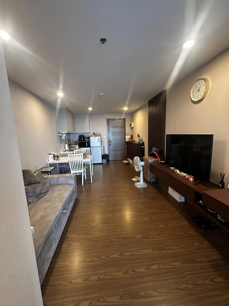 For rent: Artisan Ratchada, 1 bedroom, 1 bathroom, spacious living area, fully furnished. Book now!