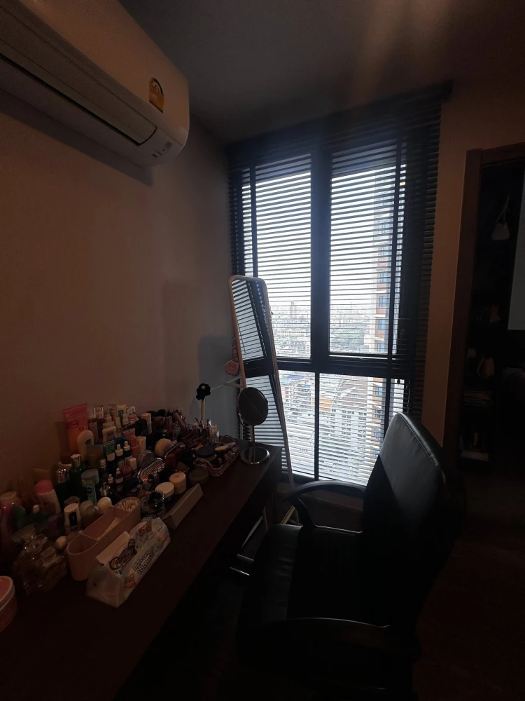 For rent: Artisan Ratchada, 1 bedroom, 1 bathroom, spacious living area, fully furnished. Book now!
