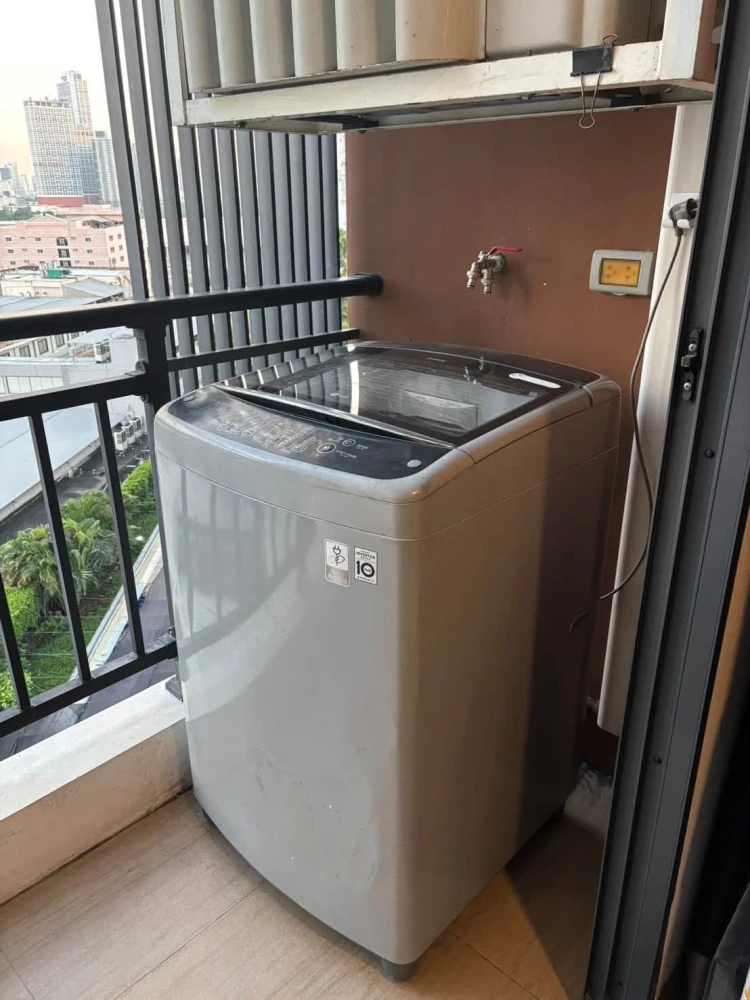 For rent: Artisan Ratchada, 1 bedroom, 1 bathroom. Comes with complete amenities and facilities. Don't miss out!
