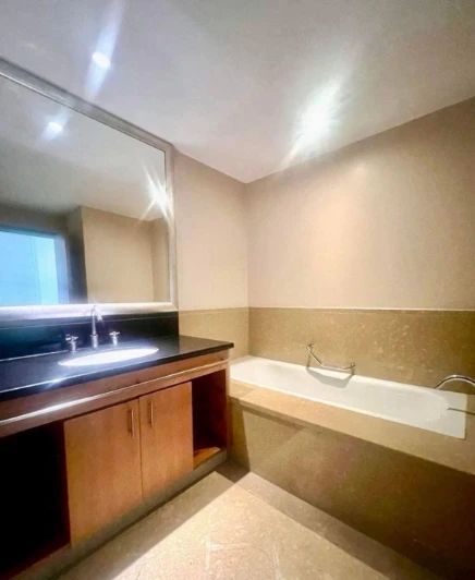 For rent: Ascott Sathorn Bangkok, 3 bedrooms, fully furnished, ready to move in. Book now!
