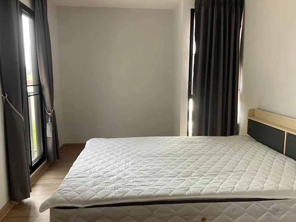 For rent: Asher Koop Ratchada, a nice room, complete with furniture and electrical appliances, reasonable price, hurry and reserve.