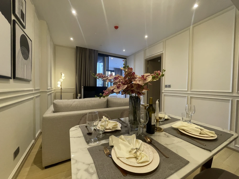 For rent: Ashton Asoke Rama 9, beautifully decorated room, well-built-in, complete in one place, just drag your bags and move in.