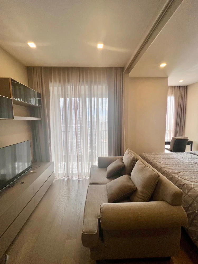 For rent: Ashton Asoke, 26th floor, East-facing, garden view, fully furnished. Book now!