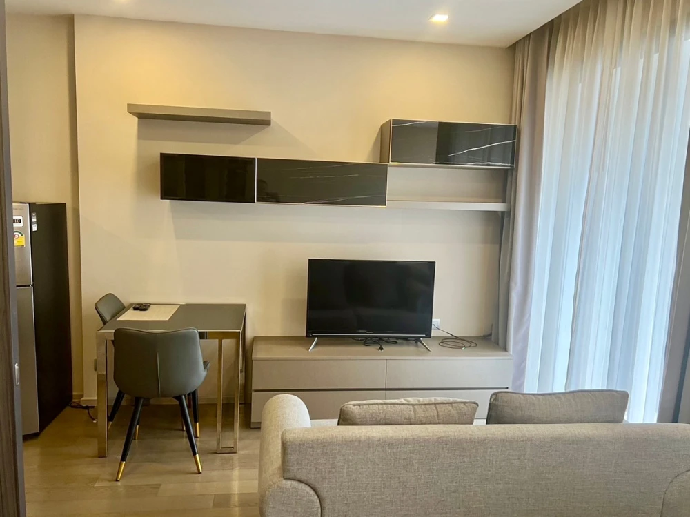 For rent: Ashton Asoke, 26th floor, East-facing, garden view, fully furnished. Book now!