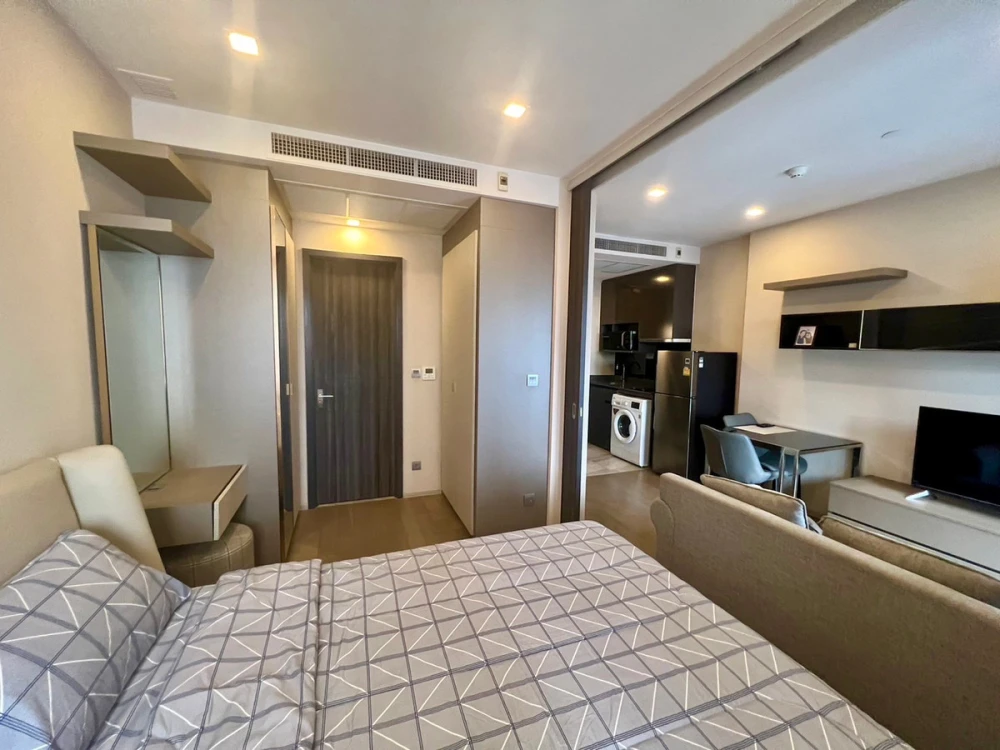 For rent: Ashton Asoke, 26th floor, East-facing, garden view, fully furnished. Book now!