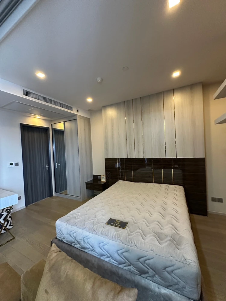 For rent: Ashton Asoke, 37th floor. Beautiful and comfortable unit, fully furnished. Book now!