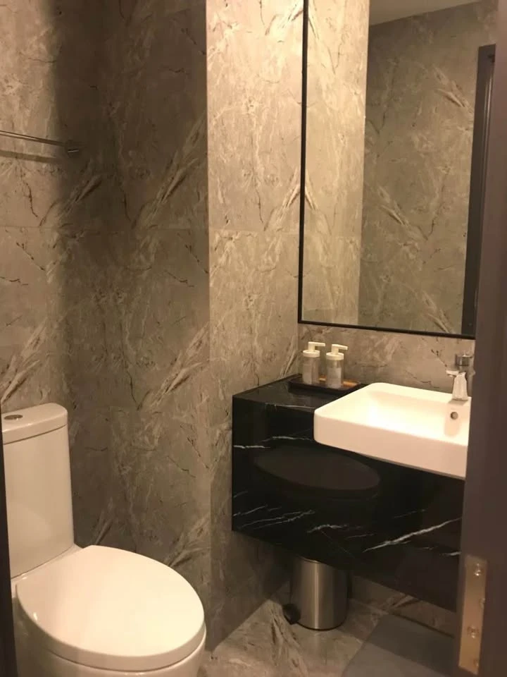 Ashton Asoke for rent, nice room, comes with furniture and appliances. Reserve now, don't miss out!