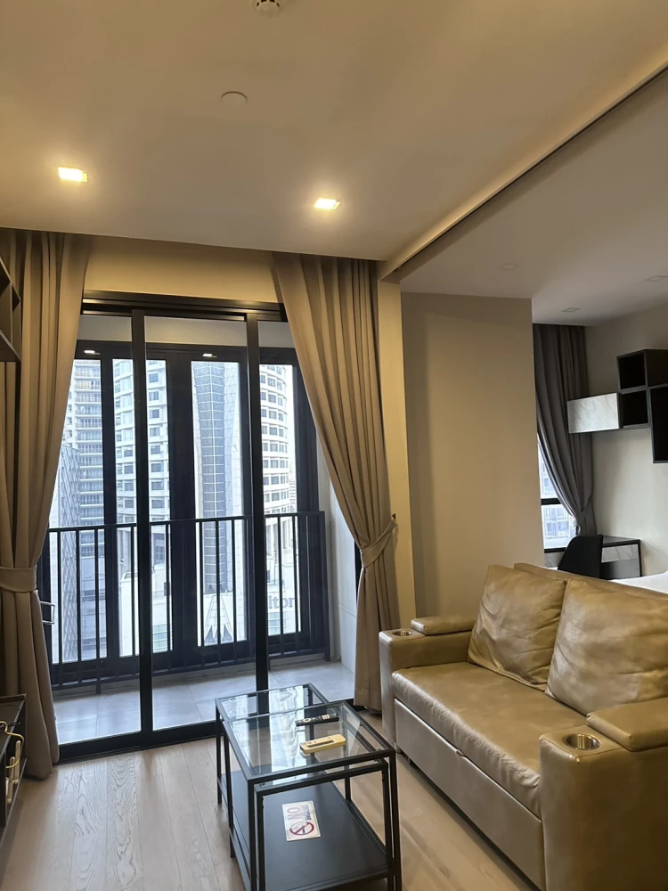 For rent: Ashton Asoke, ready to move in, fully furnished, you'll regret it if you don't book.
