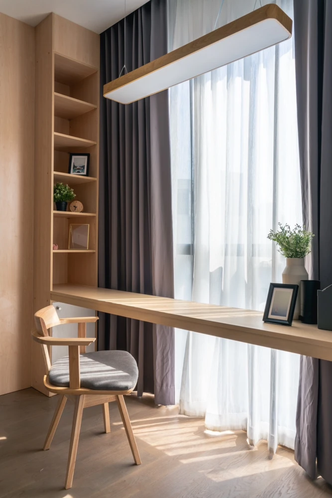 For rent: Ashton Chula-Silom, 11th floor room, facing east, not hot, beautifully decorated, ready to move in