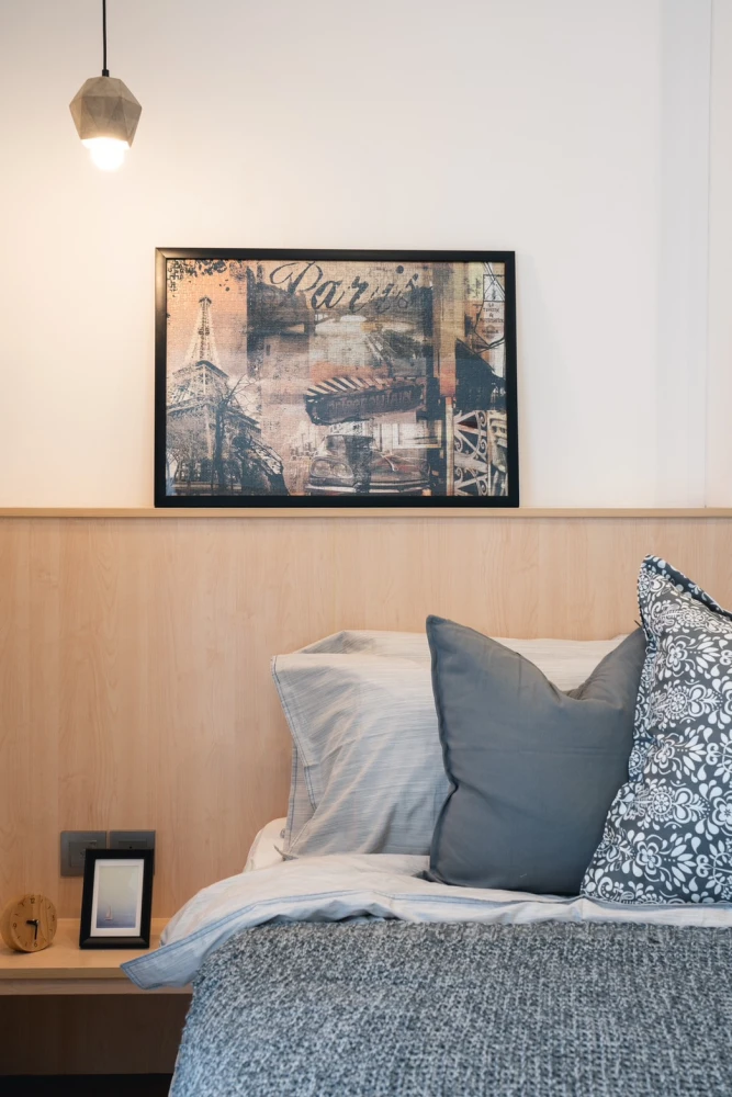 For rent: Ashton Chula-Silom, 11th floor room, facing east, not hot, beautifully decorated, ready to move in