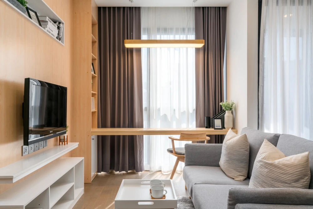 For rent: Ashton Chula-Silom, 11th floor room, facing east, not hot, beautifully decorated, ready to move in