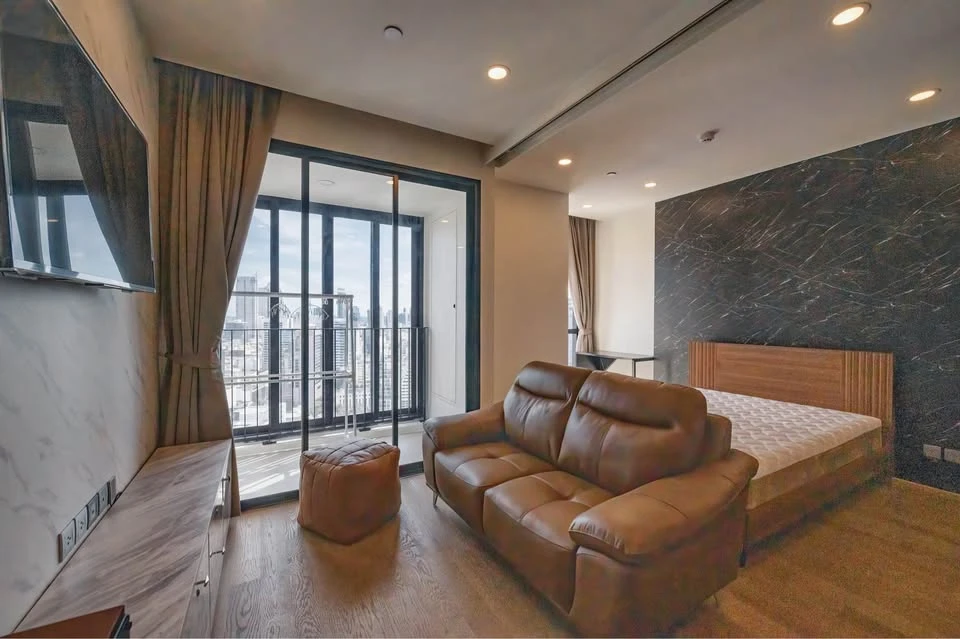 For rent: Ashton Chula-Silom, ready to move in, 1 bedroom, high floor, Chao Phraya River view, brand new furniture, ready to move in, book now before