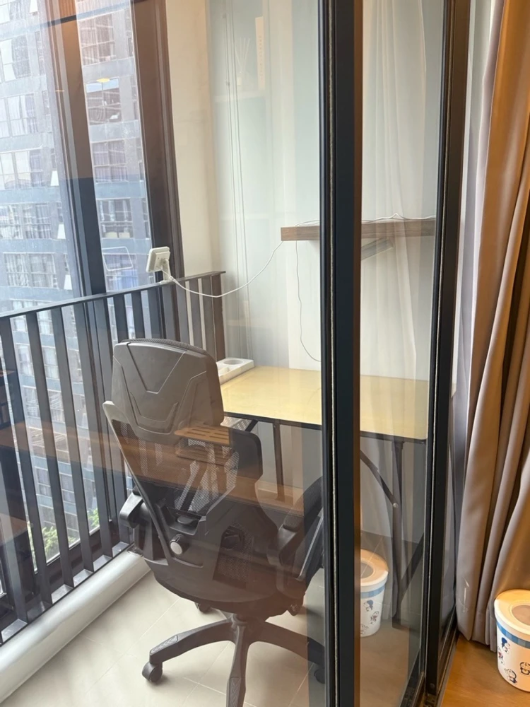 For rent: Ashton Chula–Silom, 14th floor, fully furnished, very livable. Book now, don't miss out!