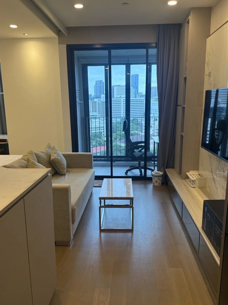 For rent: Ashton Chula–Silom, 14th floor, fully furnished, very livable. Book now, don't miss out!