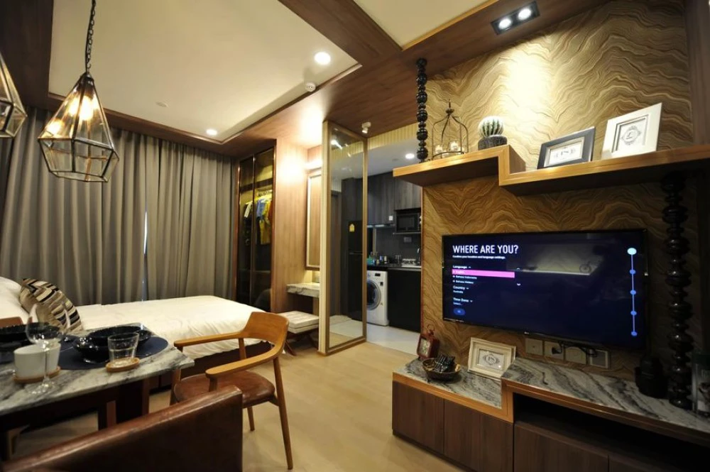 For rent: Ashton Chula-Silom studio apartment, fully furnished, ready to move in.