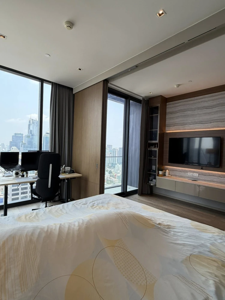 ให้เช่า Ashton Silom ห้องมุมคนไม่พลุกพล่าน ชั้นสูงวิวสวยไม่บล็อค ตกแต่งครบครัน ดีแบบนี้ห้ามพลาด