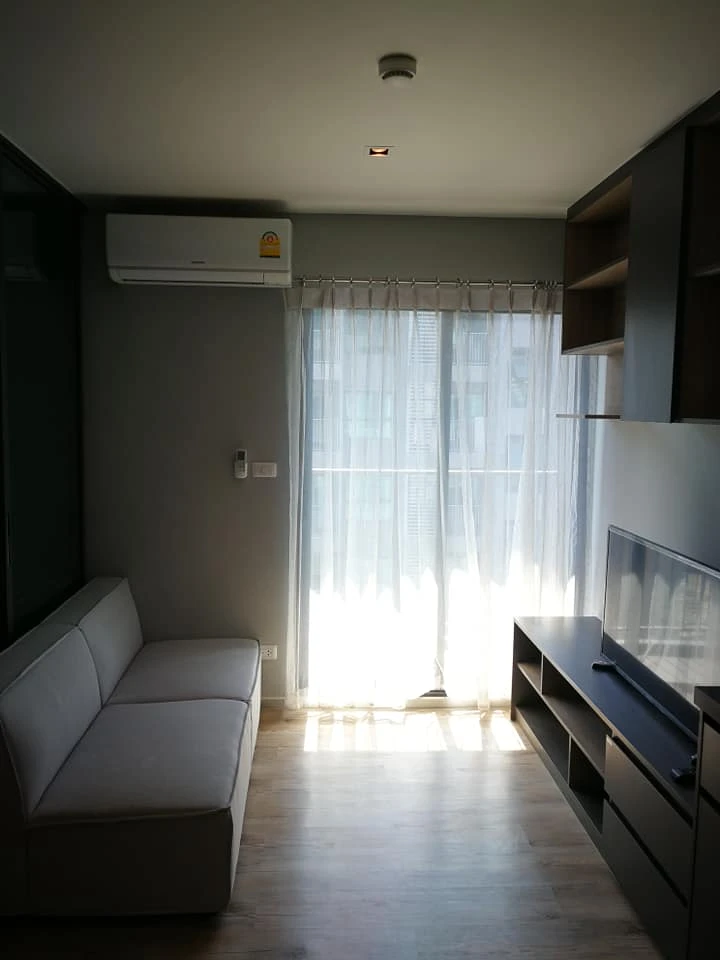 For rent: Aspen Condo Lasalle. Nice room, fully furnished, great price – a rare find! Book now!