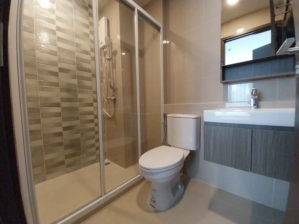 For rent Aspire arun prive, spacious room, lots of usable space. If you don't book, you'll regret it later.