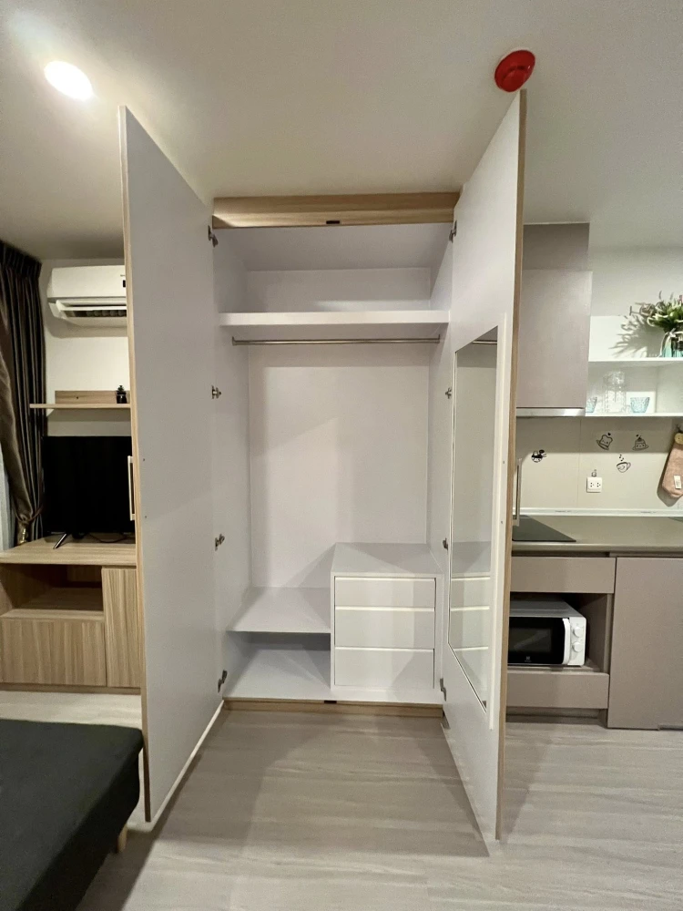 Studio apartment for rent at Aspire Asoke - Ratchada. Fully furnished with complete amenities. Book now!