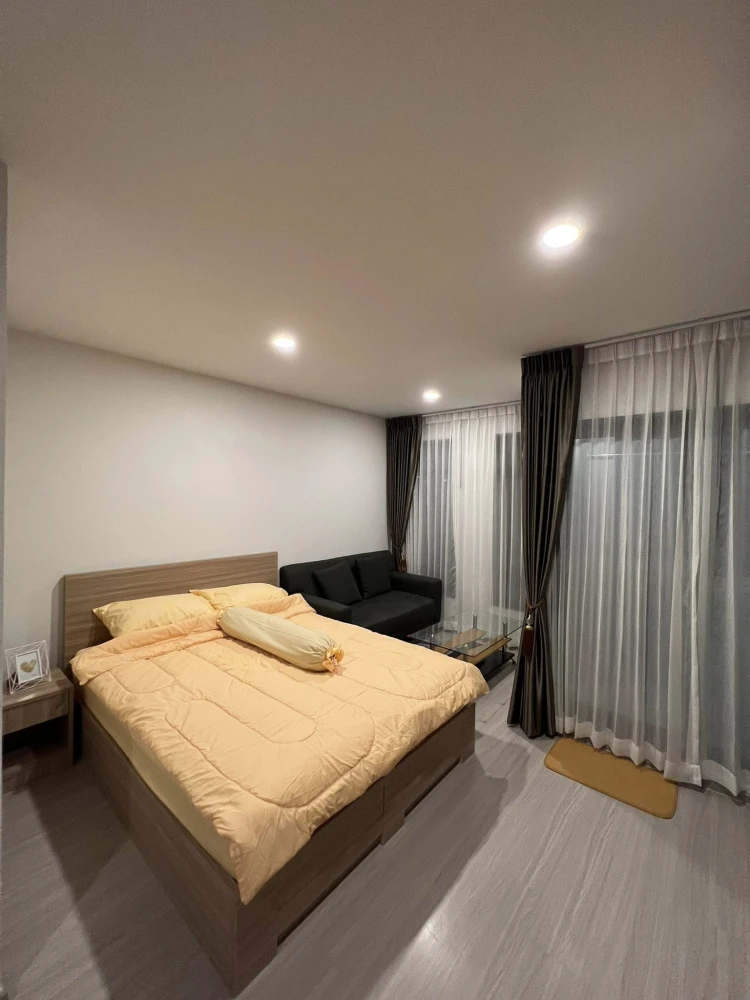 Studio apartment for rent at Aspire Asoke - Ratchada. Fully furnished with complete amenities. Book now!