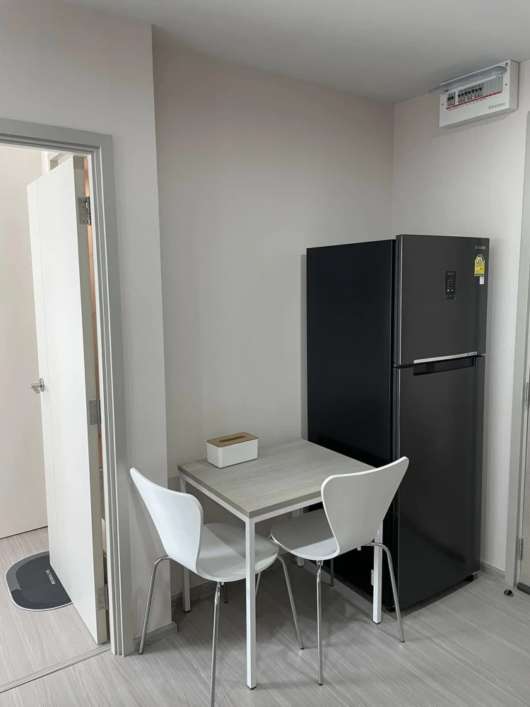 For rent: Aspire Erawan Prime, 1 bedroom, 1 bathroom, 8th floor, swimming pool view, fully furnished, reserve now!