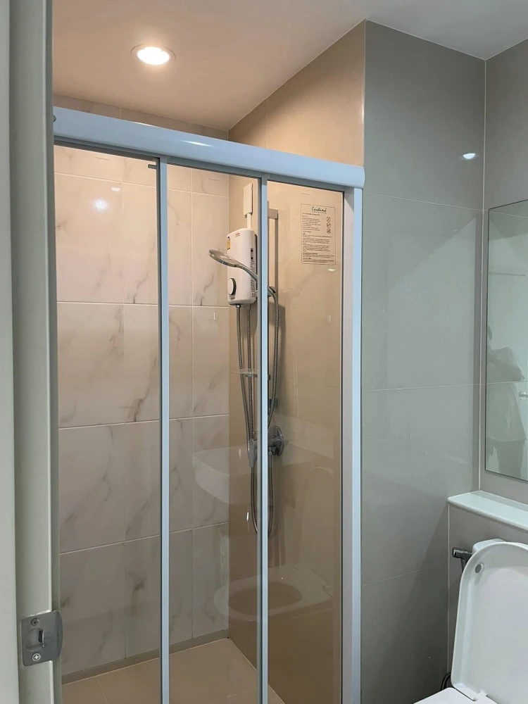 For rent: Aspire Erawan Prime, 1 bedroom, 1 bathroom, 8th floor, swimming pool view, fully furnished, reserve now!