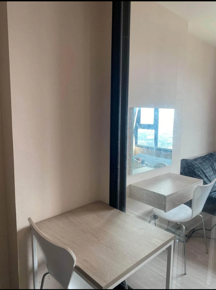 For rent: Aspire Erawan Prime, 1 bedroom, 1 bathroom, fully furnished, ready to move in.