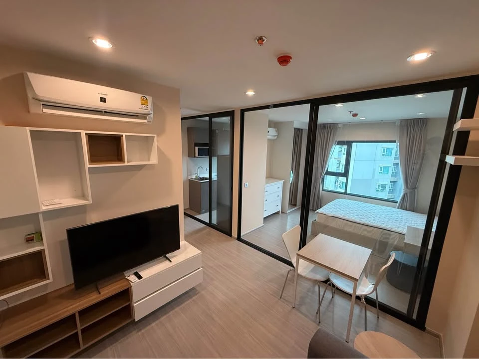 For rent: Aspire Erawan Prime, 1 bedroom, 30th floor, unobstructed view, fully furnished. Don't miss out!