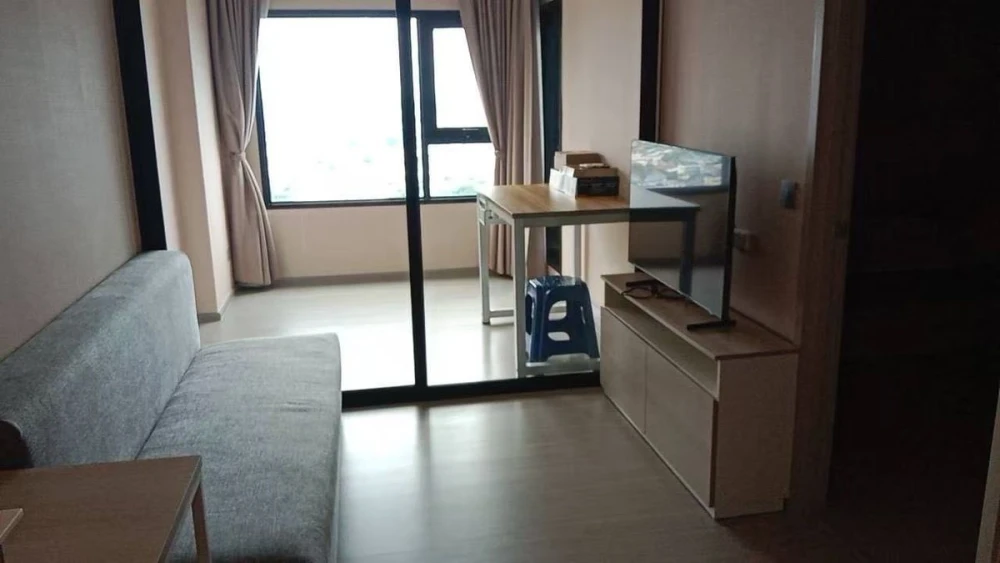 For rent: Aspire Erawan Prime, 28th floor, fully furnished room, ready to move in, book now, don't miss out.