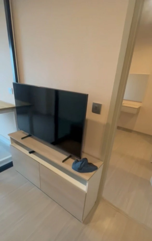 For rent: Aspire Erawan Prime, 28th floor, fully furnished room, ready to move in, book now, don't miss out.