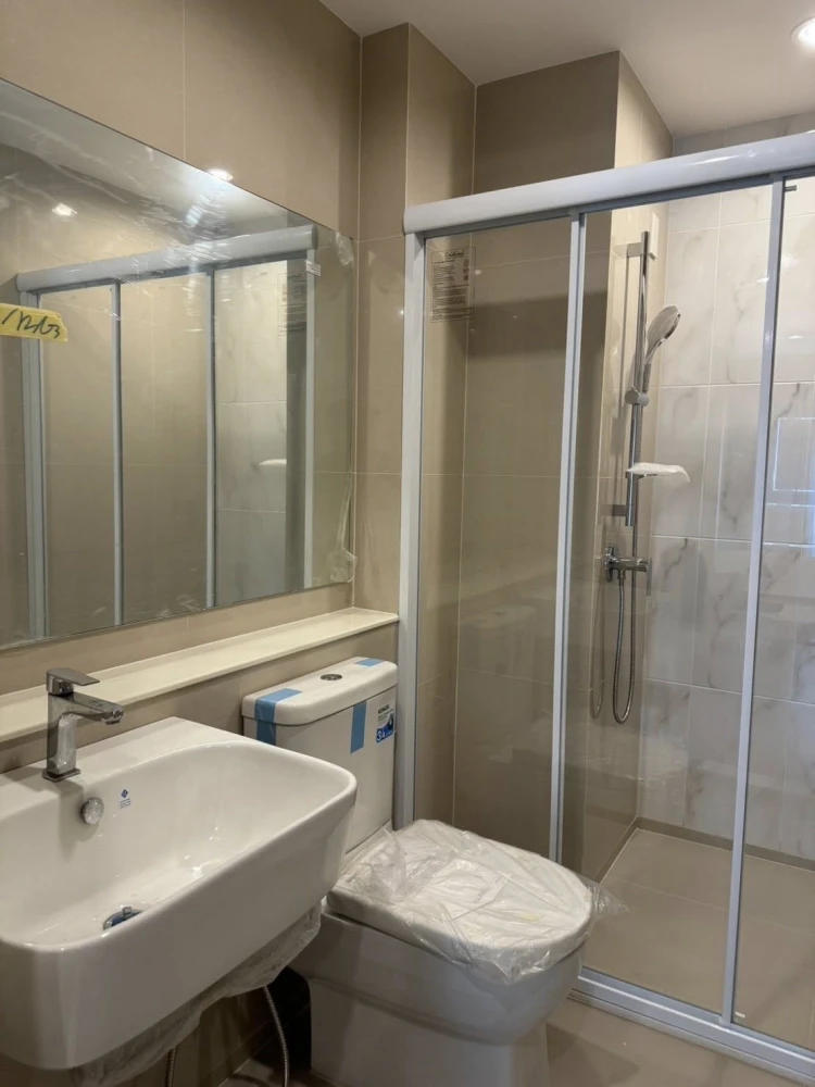 For rent: Aspire Erawan Prime, spacious room, comes with a lot of usable space, come and book now, don't miss it.