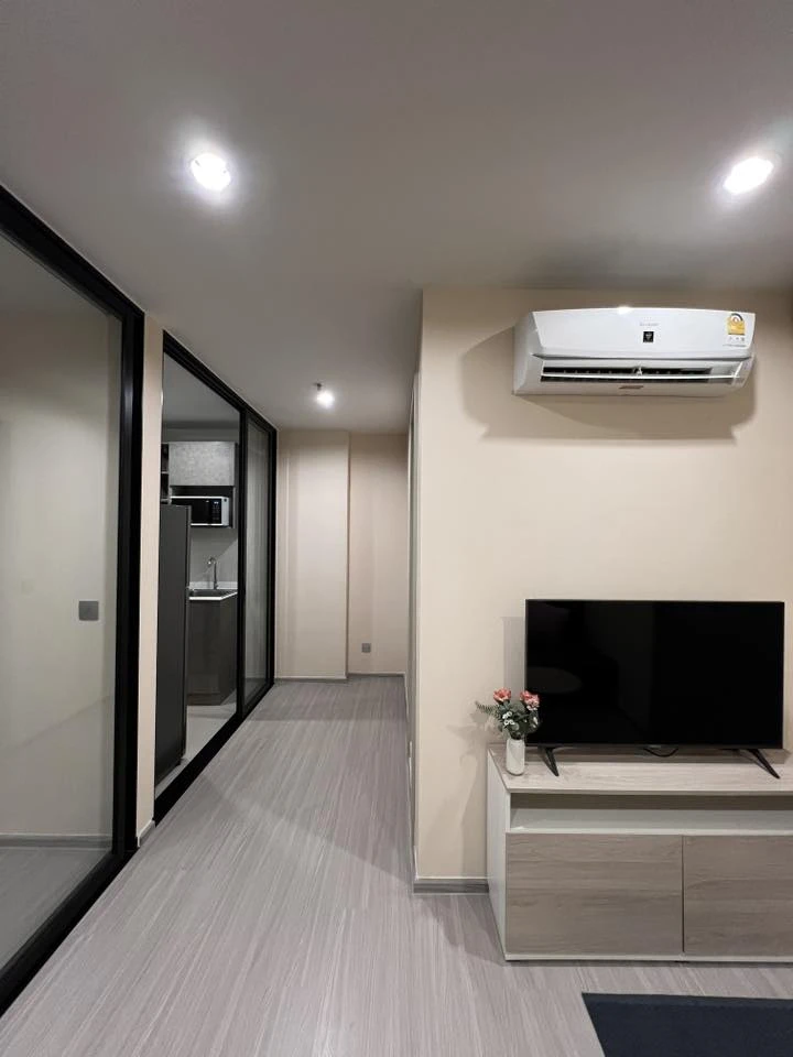 For rent: Aspire Erawan Prime, a nice room with complete facilities. If you don't book, you'll regret it later. I'm telling you.