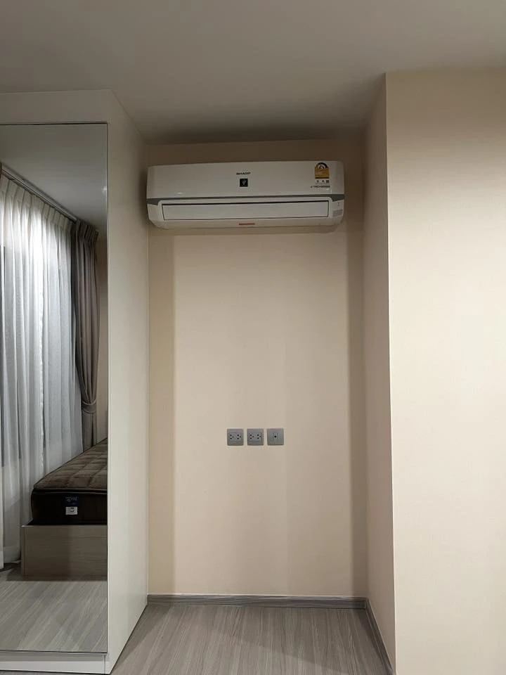 For rent: Aspire Erawan Prime, a nice room with complete facilities. If you don't book, you'll regret it later. I'm telling you.