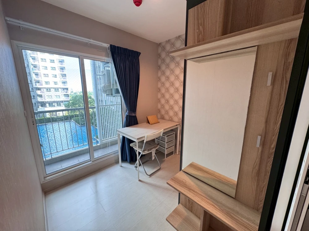 Apartment for rent at ASPIRE Erawan. Partitioned room, very livable, fully furnished. Book now!
