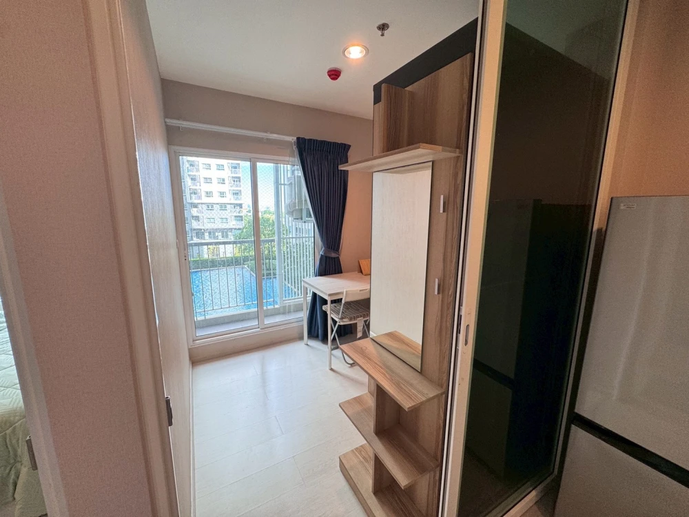 Apartment for rent at ASPIRE Erawan. Partitioned room, very livable, fully furnished. Book now!