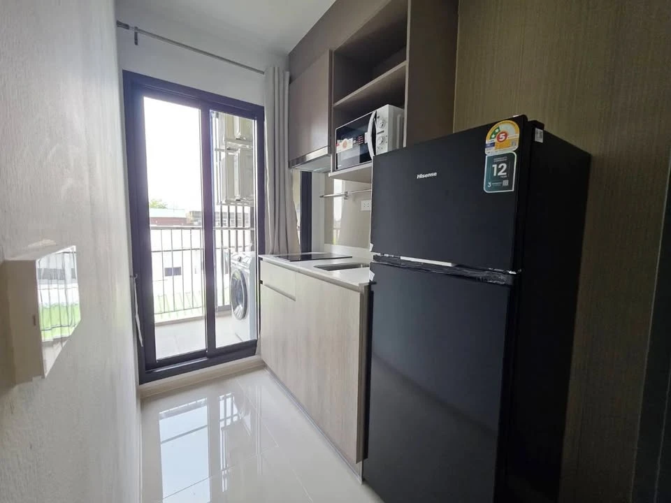 For rent: Aspire Itsaraphap Station. Nice room, fully furnished + appliances included. Just bring your suitcase and move in!