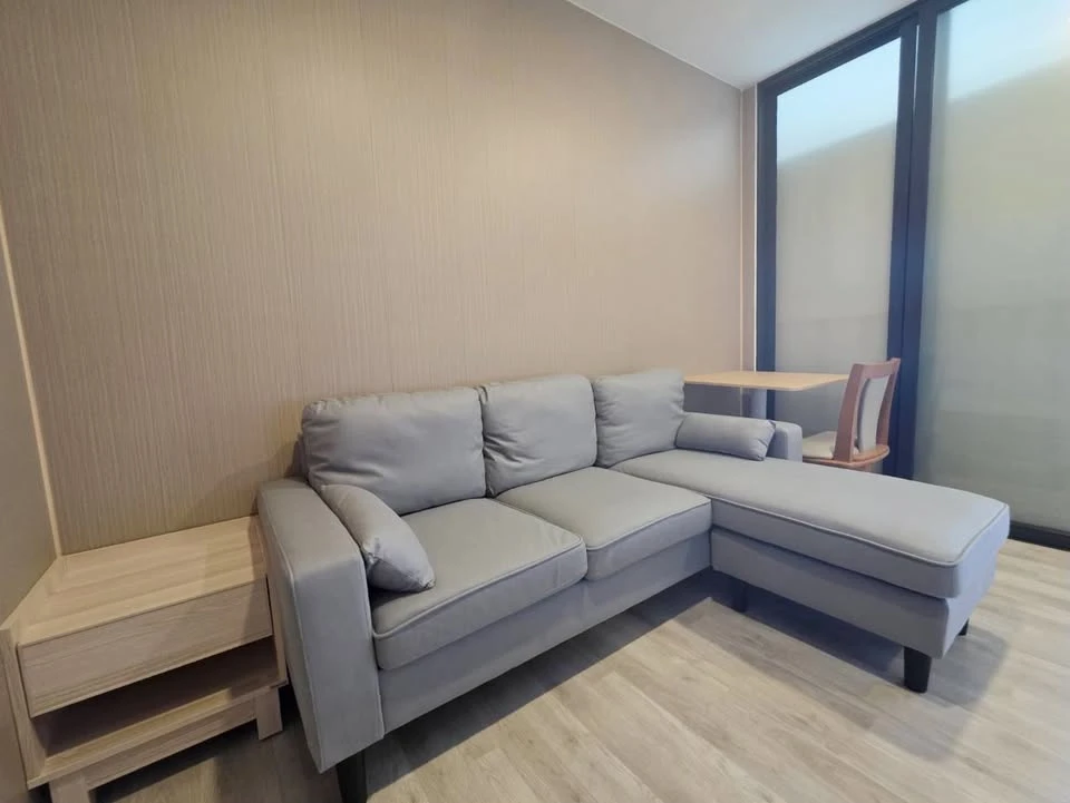 For rent: Aspire Itsaraphap Station. Nice room, fully furnished + appliances included. Just bring your suitcase and move in!