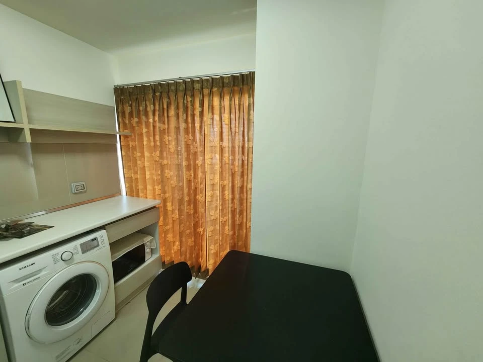 Aspire Ladprao 113 for rent, nice room, 6th floor, fully furnished, comes with washing machine at a great price. Reserve now!
