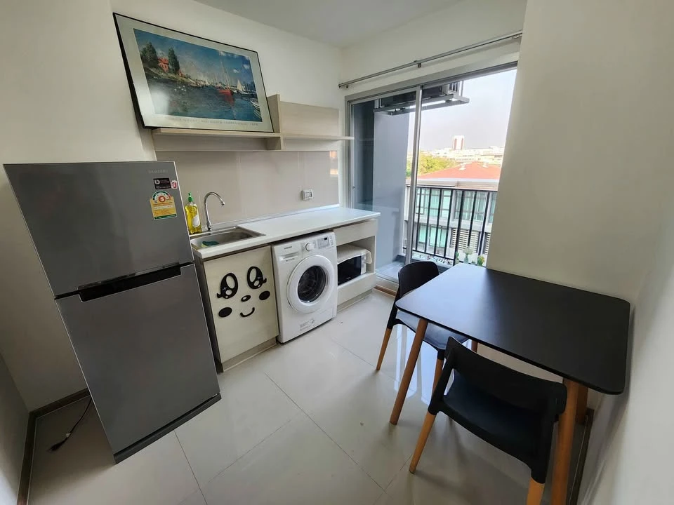 Aspire Ladprao 113 for rent, nice room, 6th floor, fully furnished, comes with washing machine at a great price. Reserve now!
